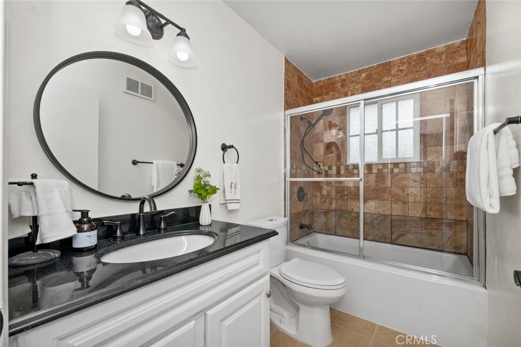 19855 Coventry Lane Huntington Beach, CA 92646 - Photo 27 of 55 Bathroom