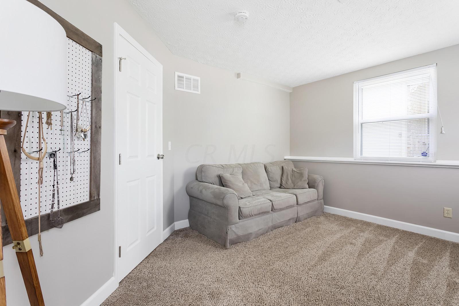 3946 Antrim Road Columbus, OH 43221 - Photo 18 of 28 Gallery Image 18