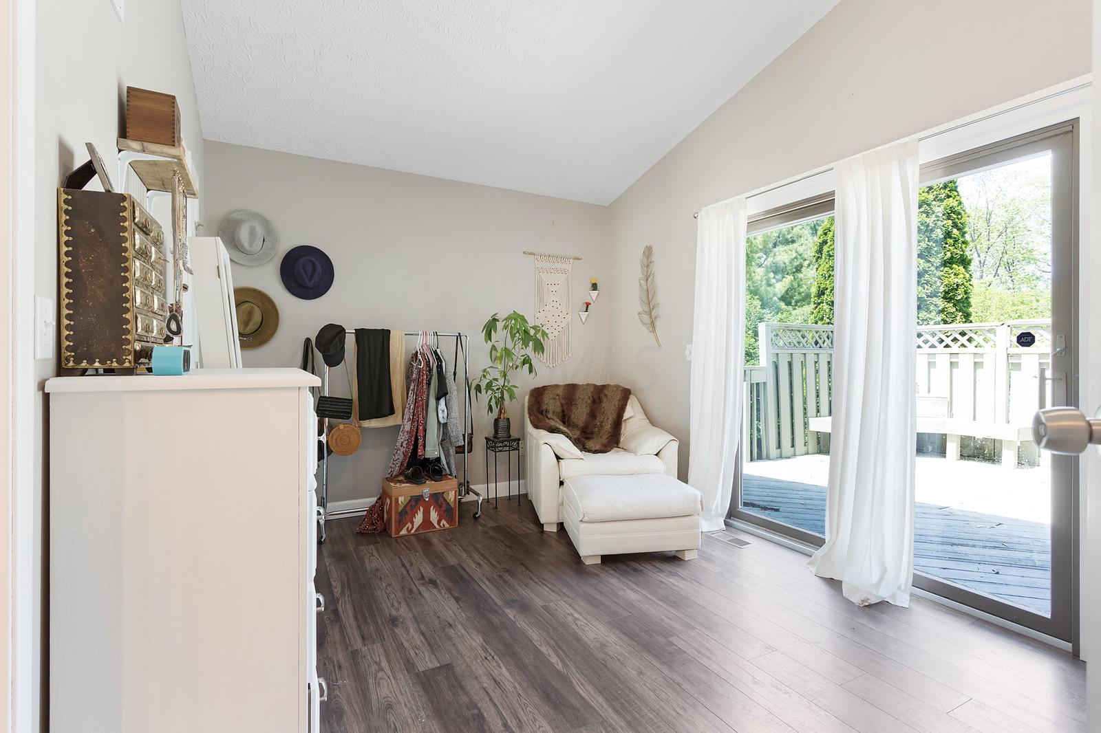 3946 Antrim Road Columbus, OH 43221 - Photo 10 of 28 Gallery Image 10