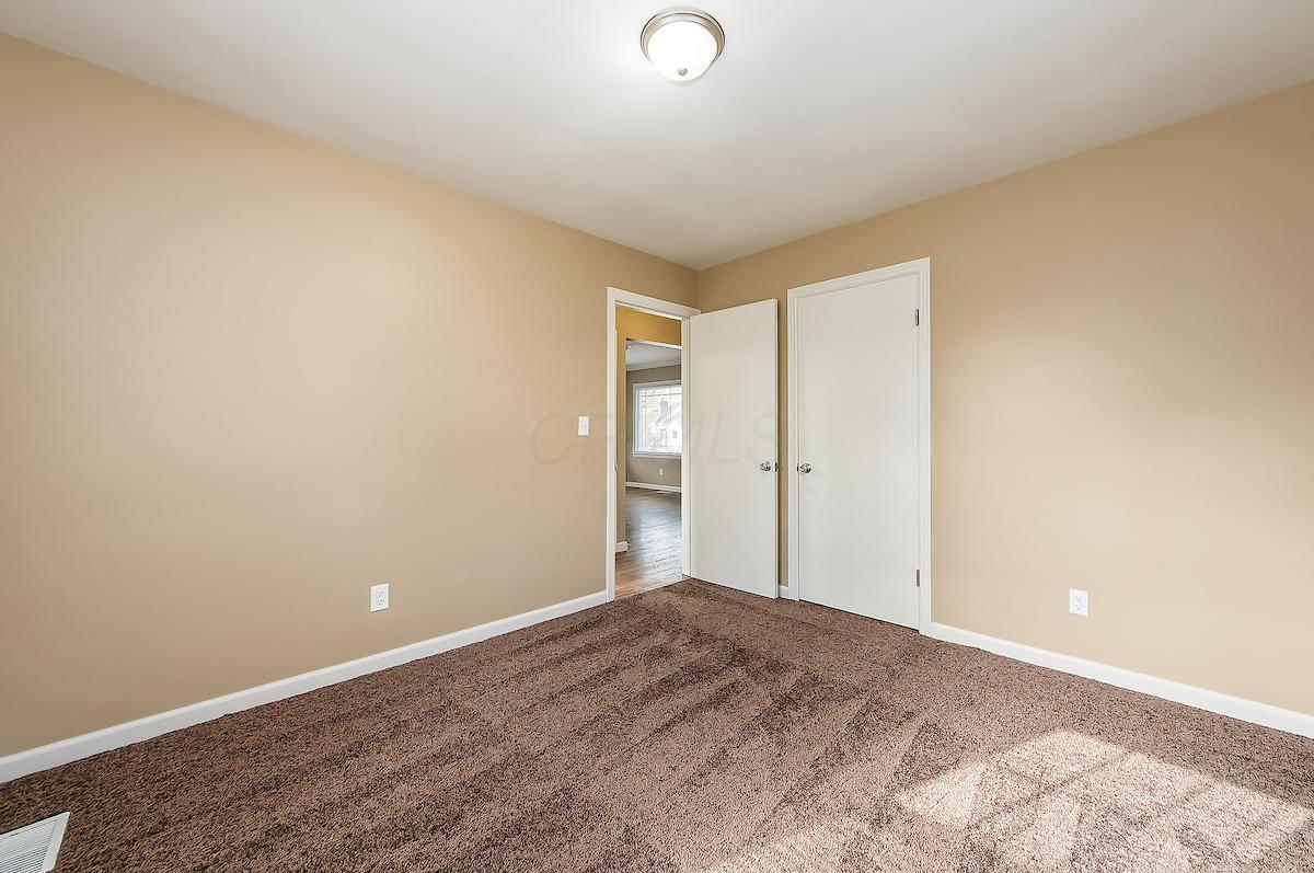 2201 Lehner Road Columbus, OH 43224 - Photo 9 of 21