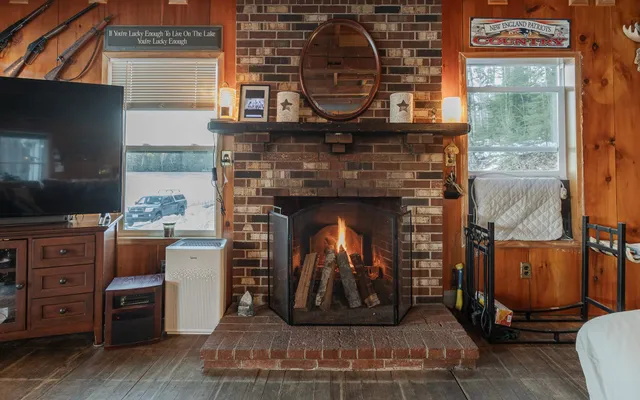 $999,900 | 78 Colburn Lane, Rindge, NH 03461