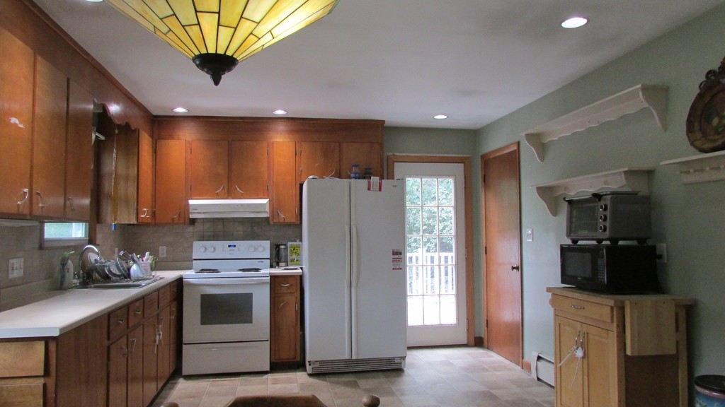 55 Nashua Road Pepperell, MA 01463 - Photo 4 of 28
