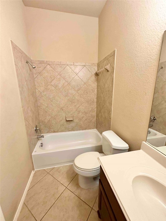 1801 Tall Chief Leander, TX 78641 - Photo 20 of 23 a bathroom with a toilet a sink and a bathtub