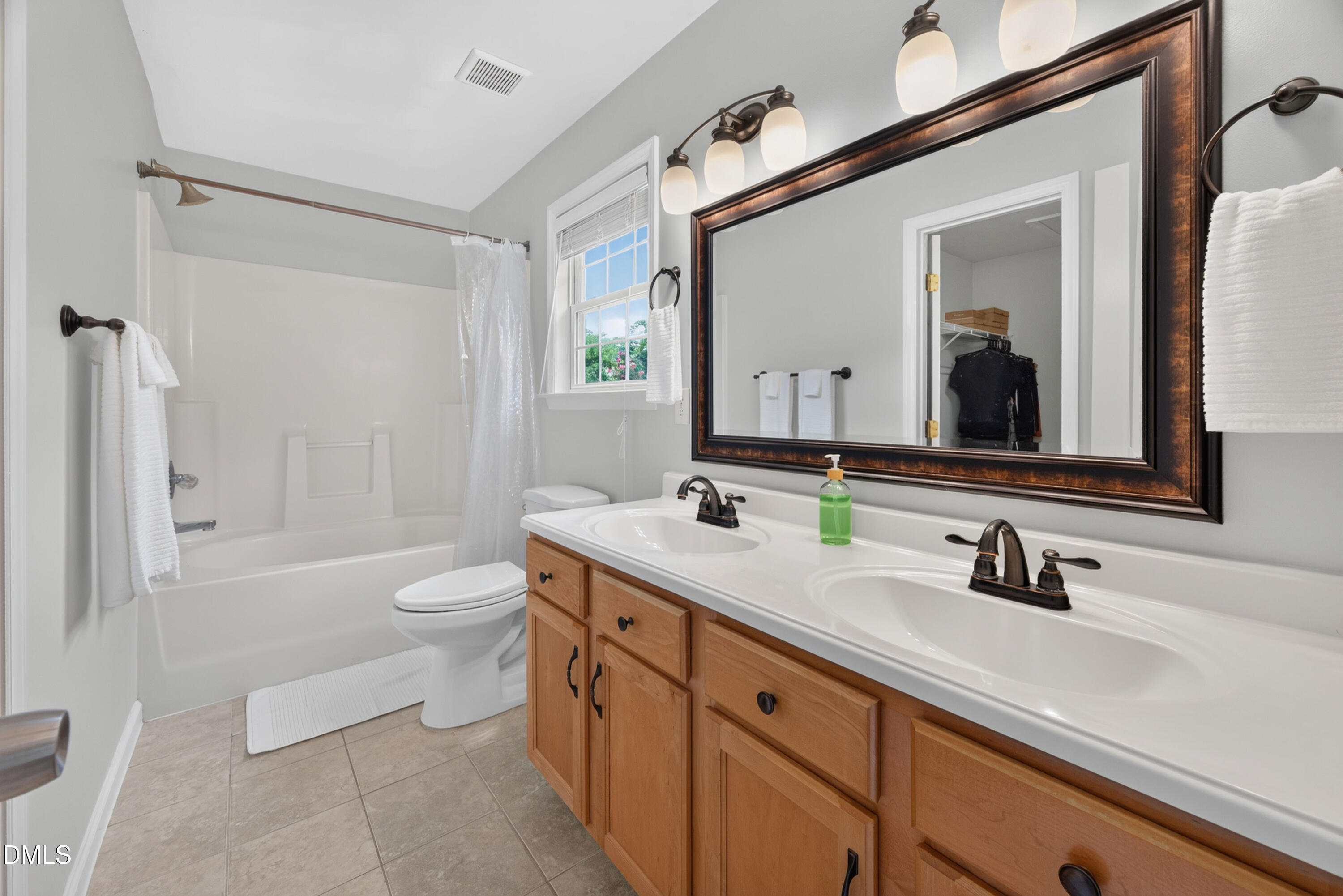 8317 Hobhouse Circle Raleigh, NC 27615 - Photo 21 of 45 DSC_0745