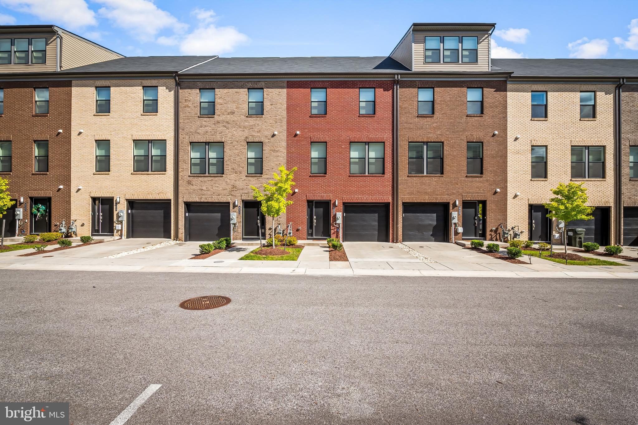 657 Mozart Way Baltimore, MD 21224 - Photo 29 of 39 a front view of an apartment building