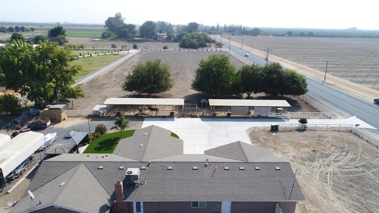 16760 West Hanford Armona Road Lemoore, CA 93245 - Photo 3 of 36 a view of city from terrace