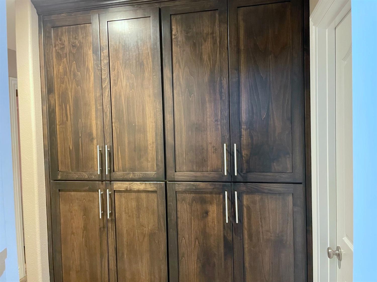 16760 West Hanford Armona Road Lemoore, CA 93245 - Photo 23 of 36 a close view of sliding door