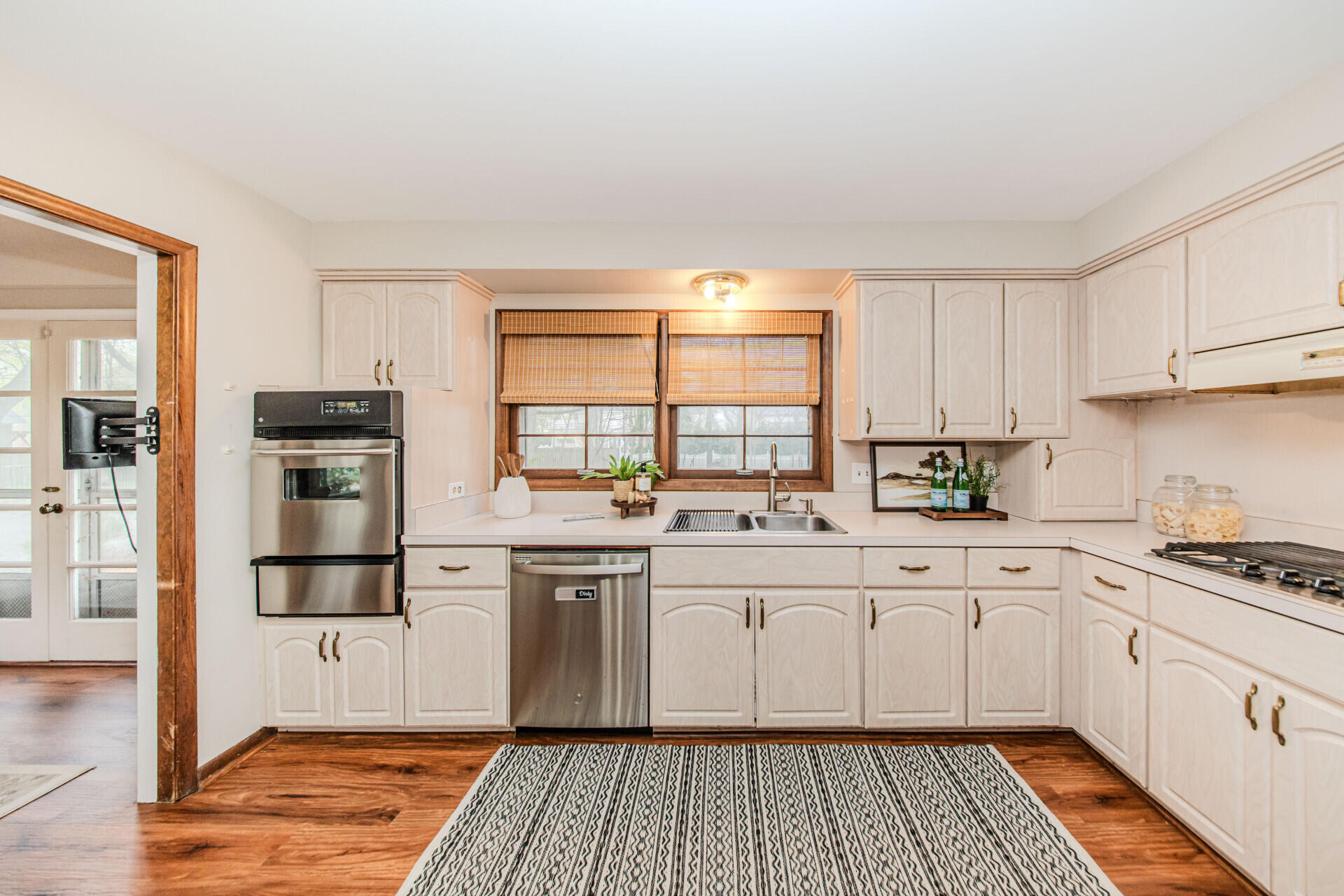 539 South Sheldon Road Plymouth, MI 48170 - Photo 16 of 54 14