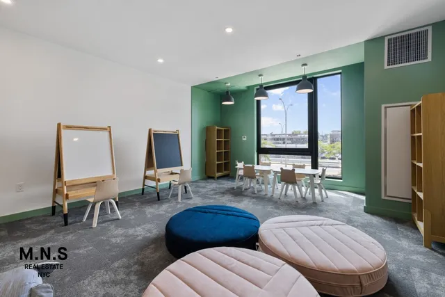 $2,903 | 72-01 Queens Boulevard, Unit 736 | Woodside