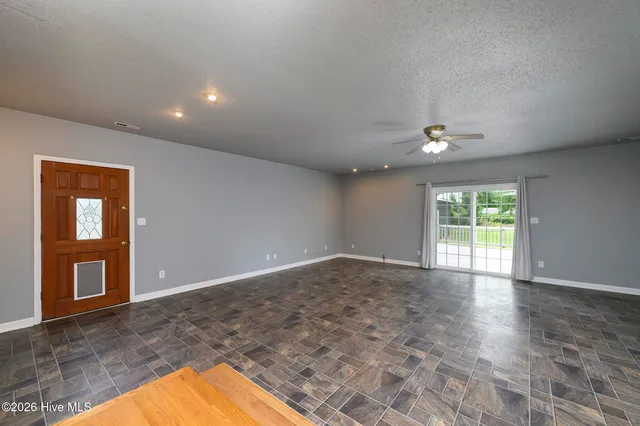 $1,800 | 103 Elizabeth Street, Havelock, NC 28532