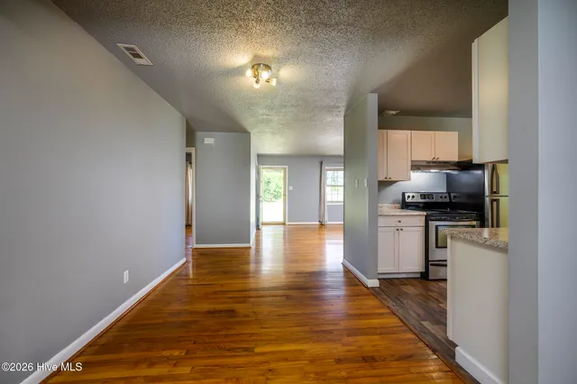 $1,800 | 103 Elizabeth Street, Havelock, NC 28532