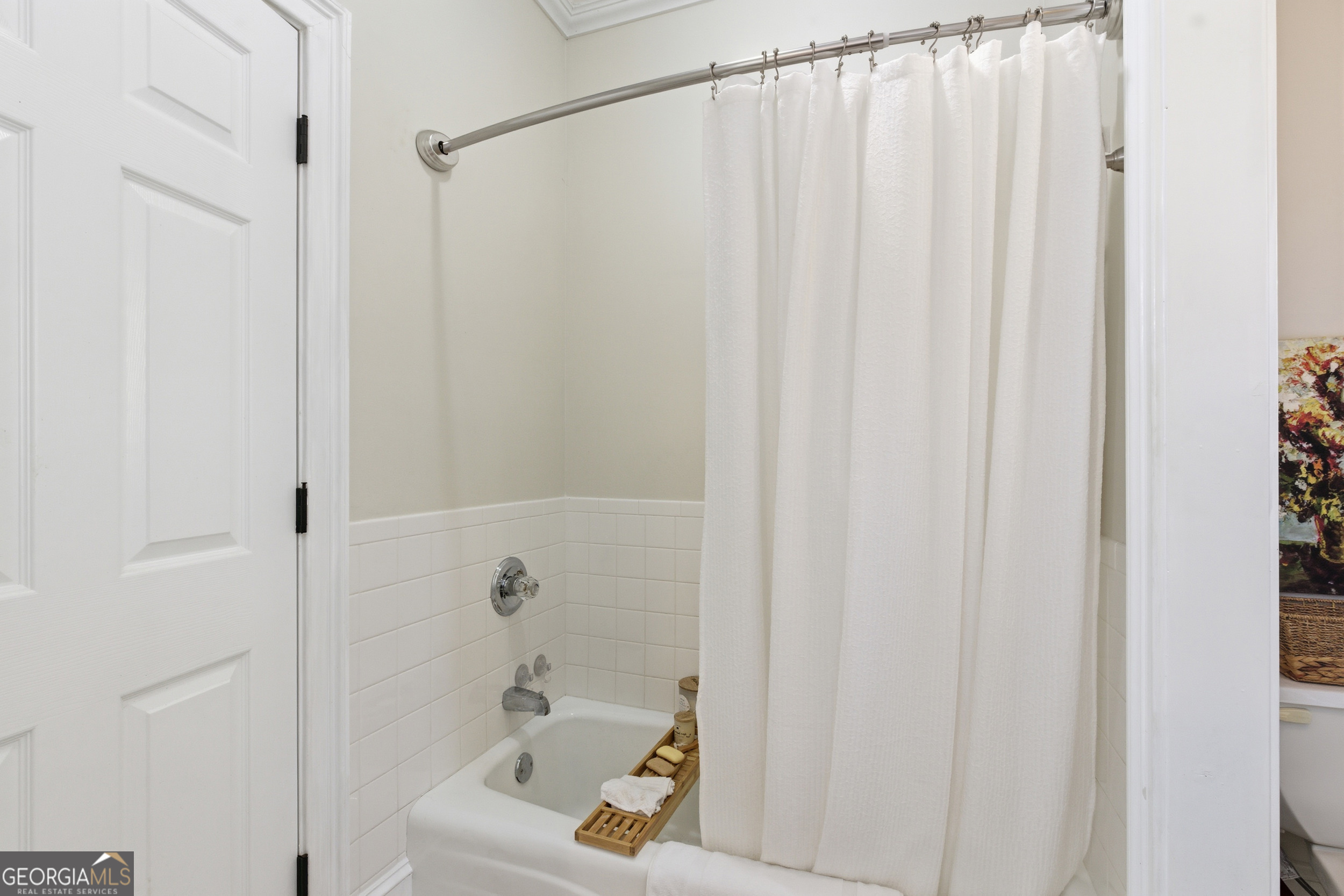 478 Chattahoochee Glen Road Clarkesville, GA 30523 - Photo 21 of 58 a bathroom with a shower and a bath tub