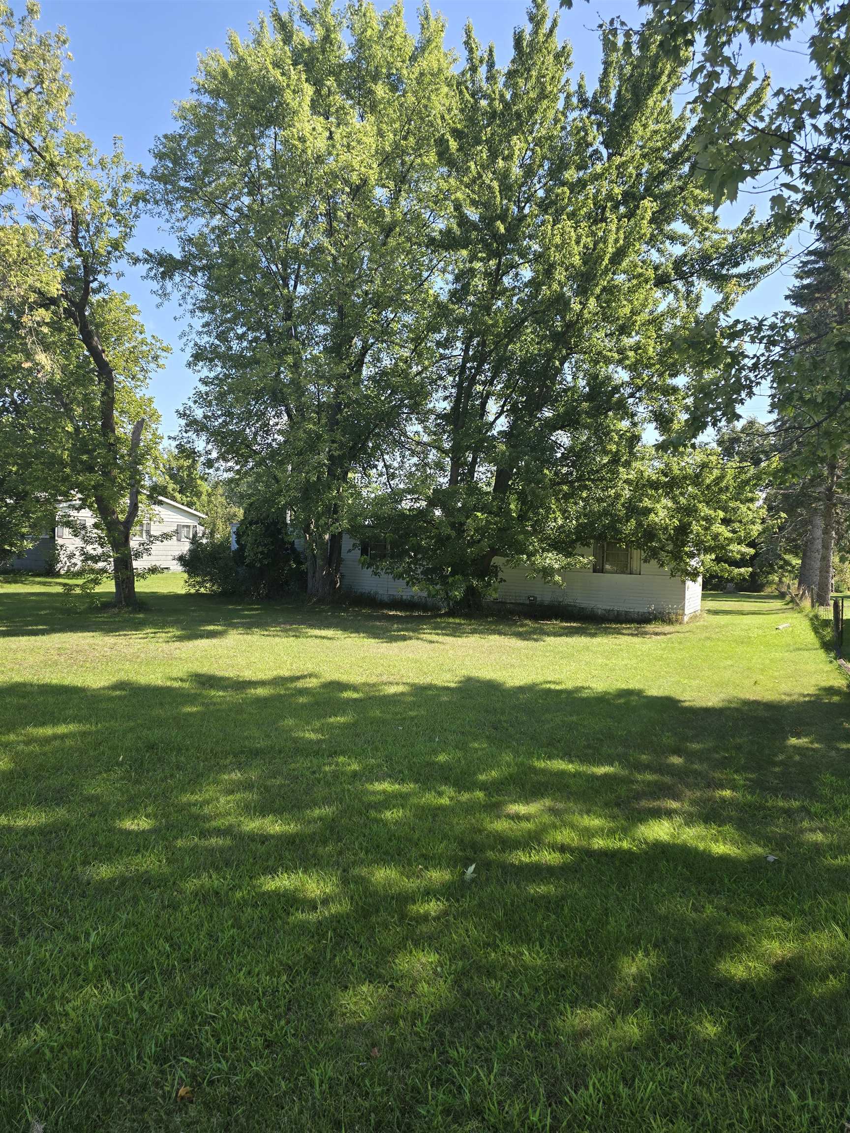 2323 South Huron Road Kawkawlin, MI 48631 - Photo 10 of 11