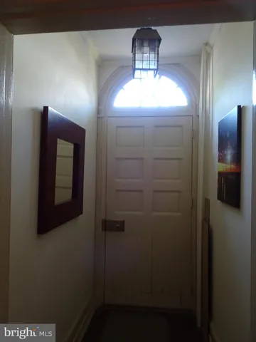 $3,075 | 411 Delaware Street, Unit A, New Castle, DE 19720