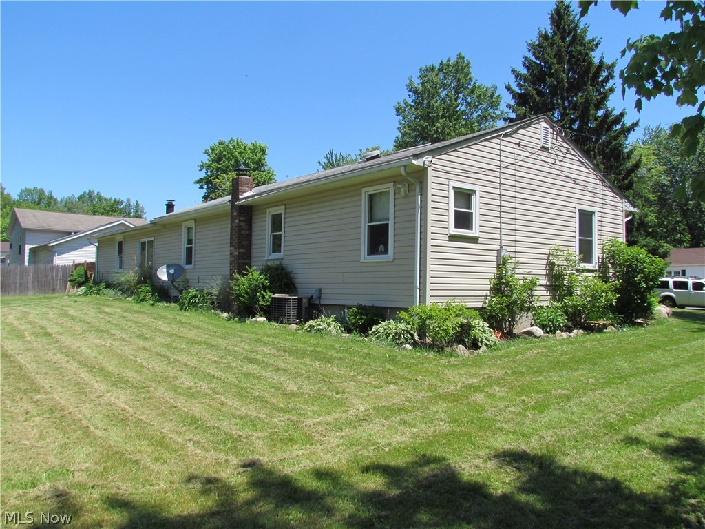 4861 Smith Road Ravenna, OH 44266 - Photo 4 of 20 Gallery Image 4