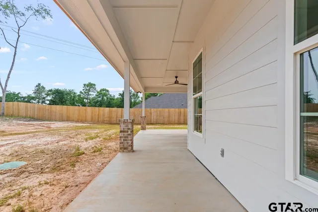 a view of a room with shelf