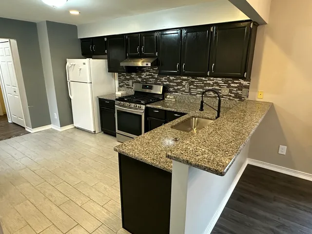 $229,900 | 34574 Maple Ln Drive, Sterling Heights, MI 48312