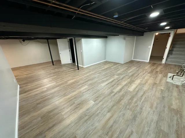 $229,900 | 34574 Maple Ln Drive, Sterling Heights, MI 48312