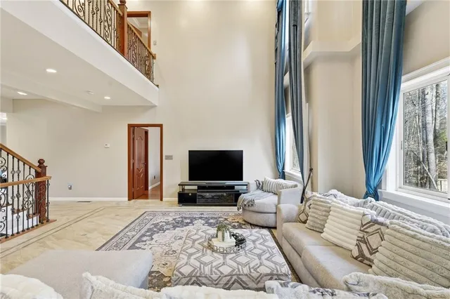 $775,000 | 6831 Augusta Manor, Suwanee, GA 30024