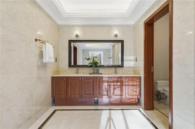 $775,000 | 6831 Augusta Manor, Suwanee, GA 30024