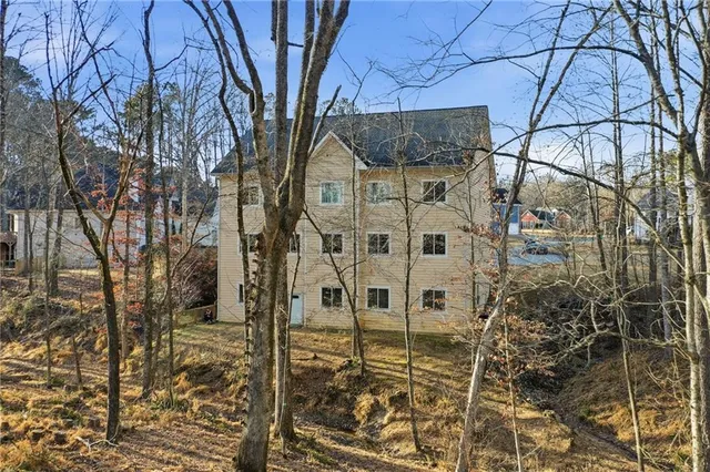 $775,000 | 6831 Augusta Manor, Suwanee, GA 30024