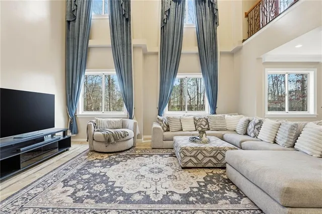 $775,000 | 6831 Augusta Manor, Suwanee, GA 30024