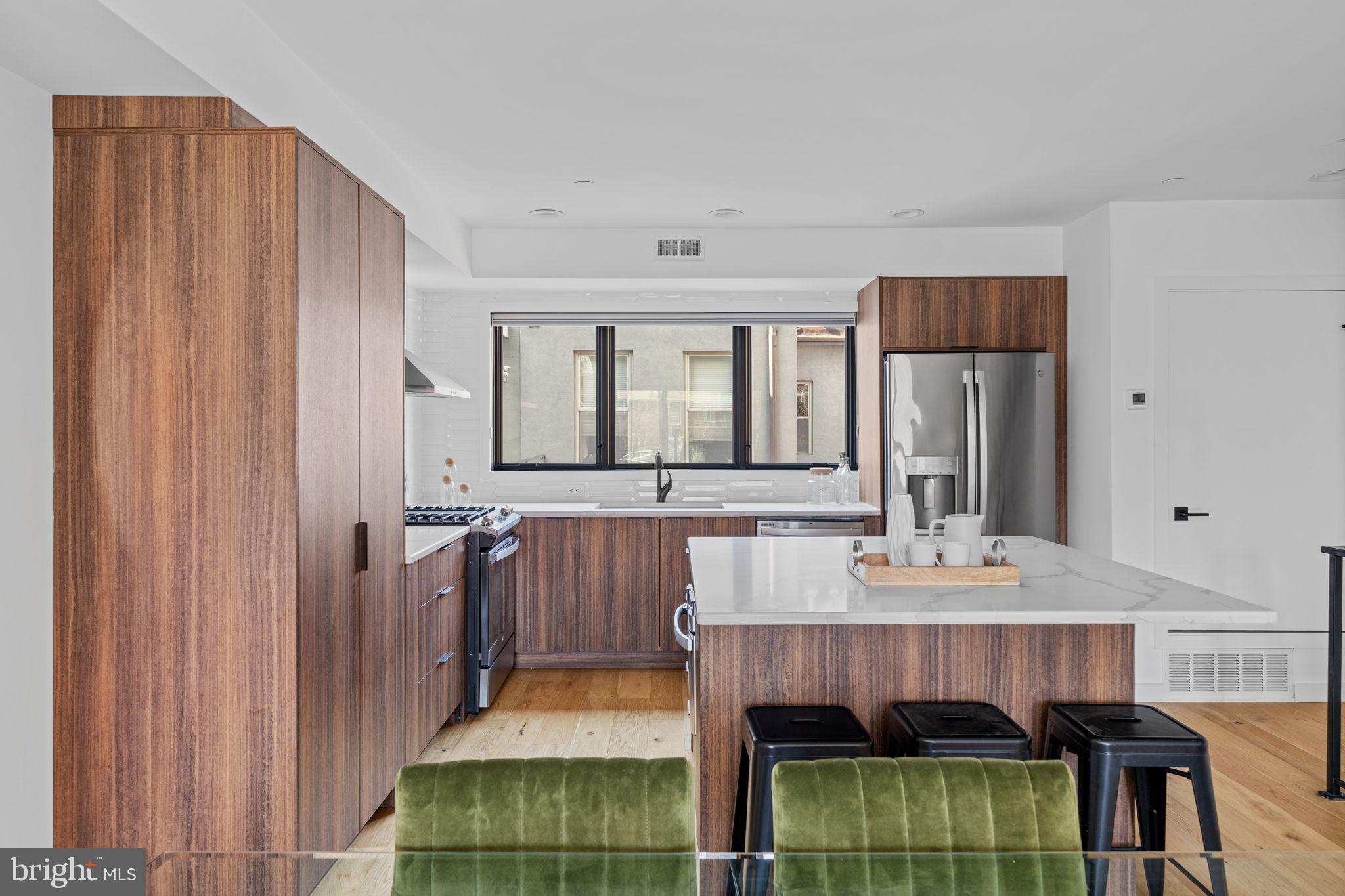 848 North Leithgow Street Philadelphia, PA 19123 - Photo 14 of 54