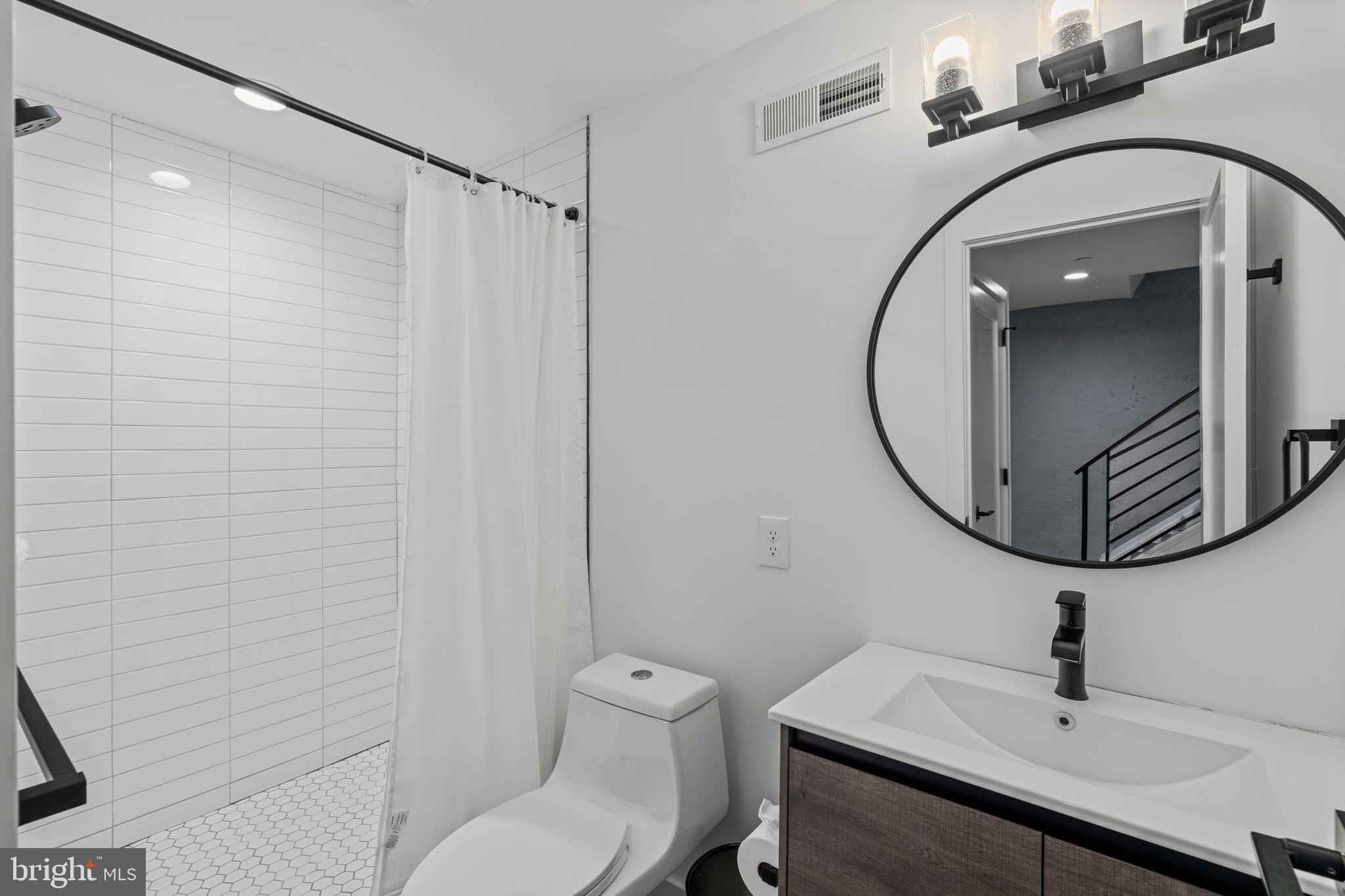 848 North Leithgow Street Philadelphia, PA 19123 - Photo 46 of 54