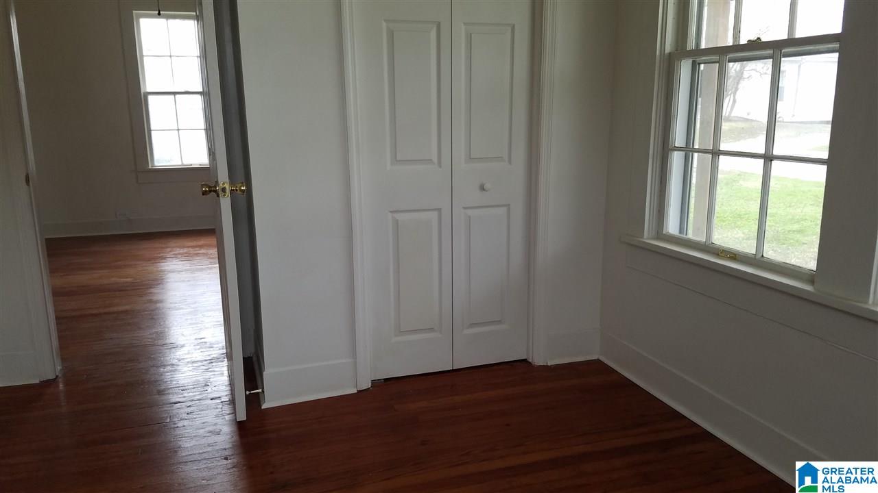 809 Ave I Bessemer, AL 35020 - Photo 7 of 11