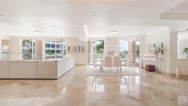 a view of a livingroom with furniture and a livingroom