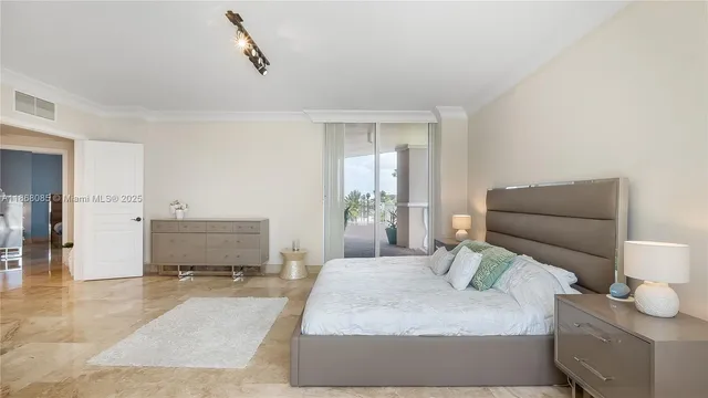 $13,000 | 1460 South Ocean Boulevard, Unit 304, Lauderdale-by-the-Sea, FL 33062