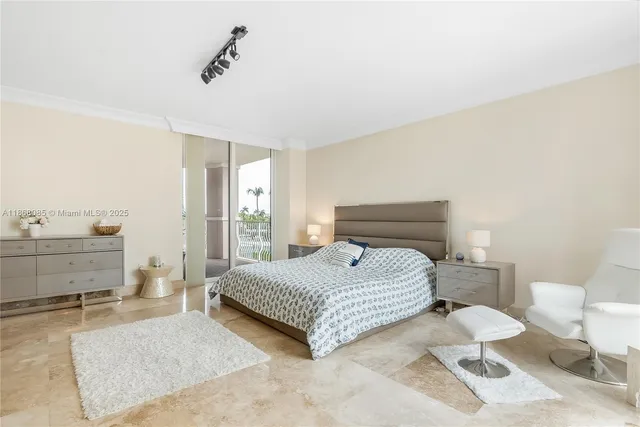 $13,000 | 1460 South Ocean Boulevard, Unit 304, Lauderdale-by-the-Sea, FL 33062