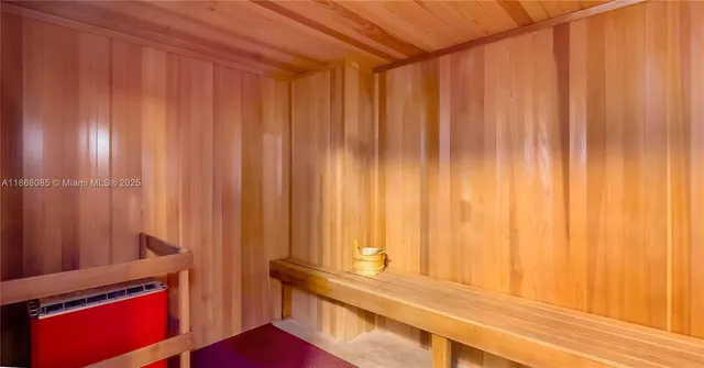 $13,000 | 1460 South Ocean Boulevard, Unit 304, Lauderdale-by-the-Sea, FL 33062