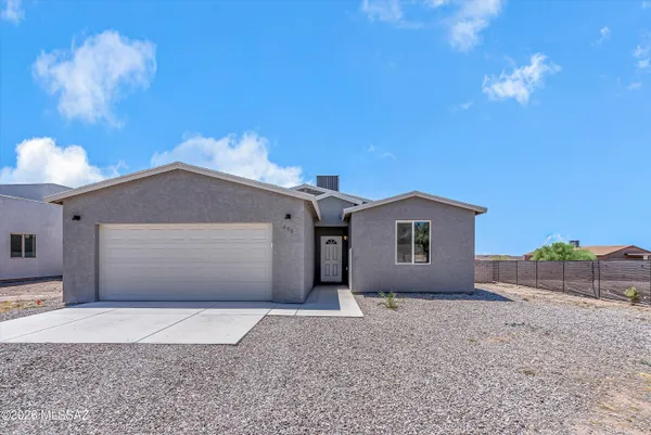 $359,000 | 200 South Atlanta Street, Vail, AZ 85641