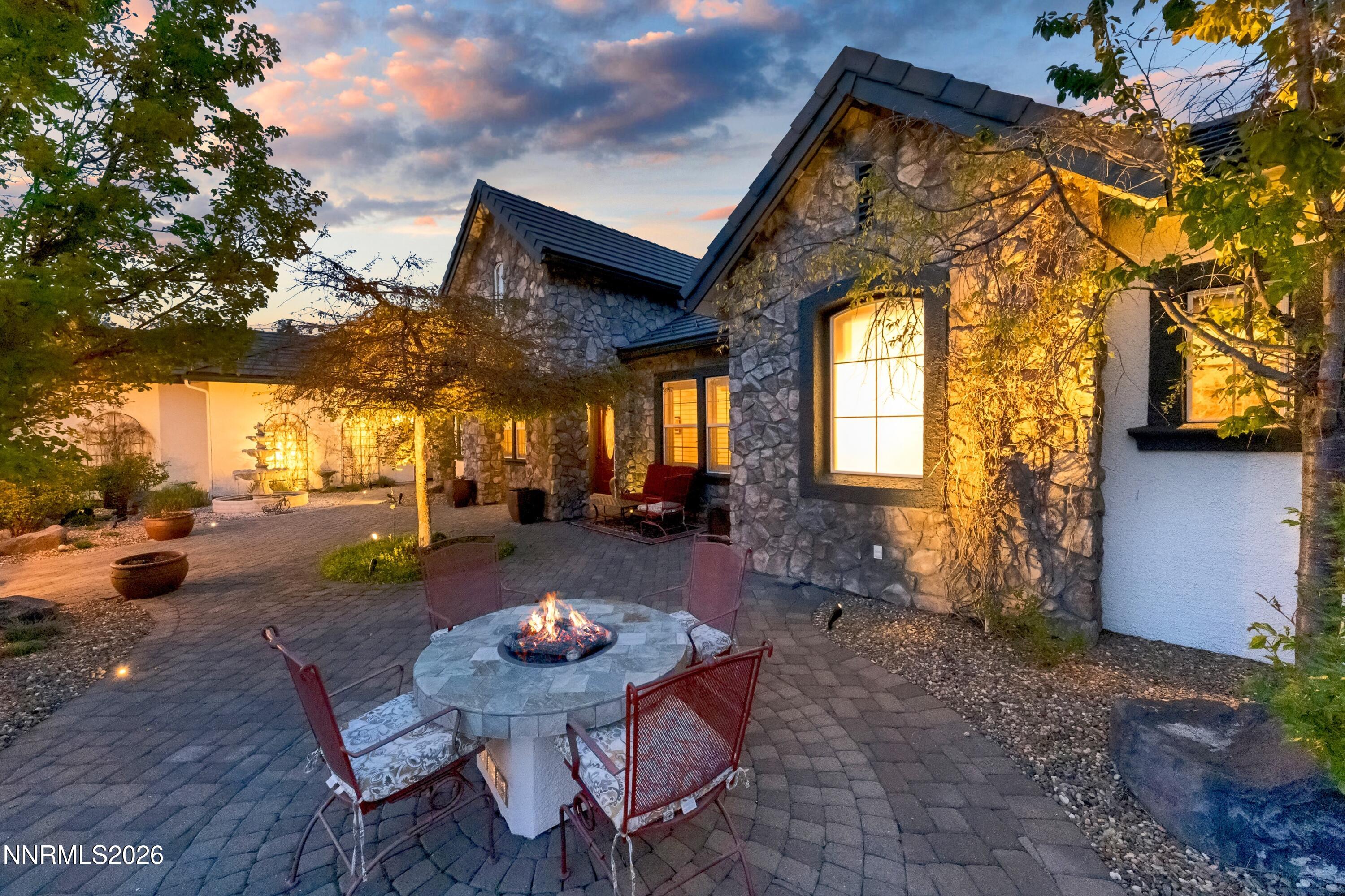 15020 Napoleon Drive Reno, NV 89511 - Photo 4 of 40 3