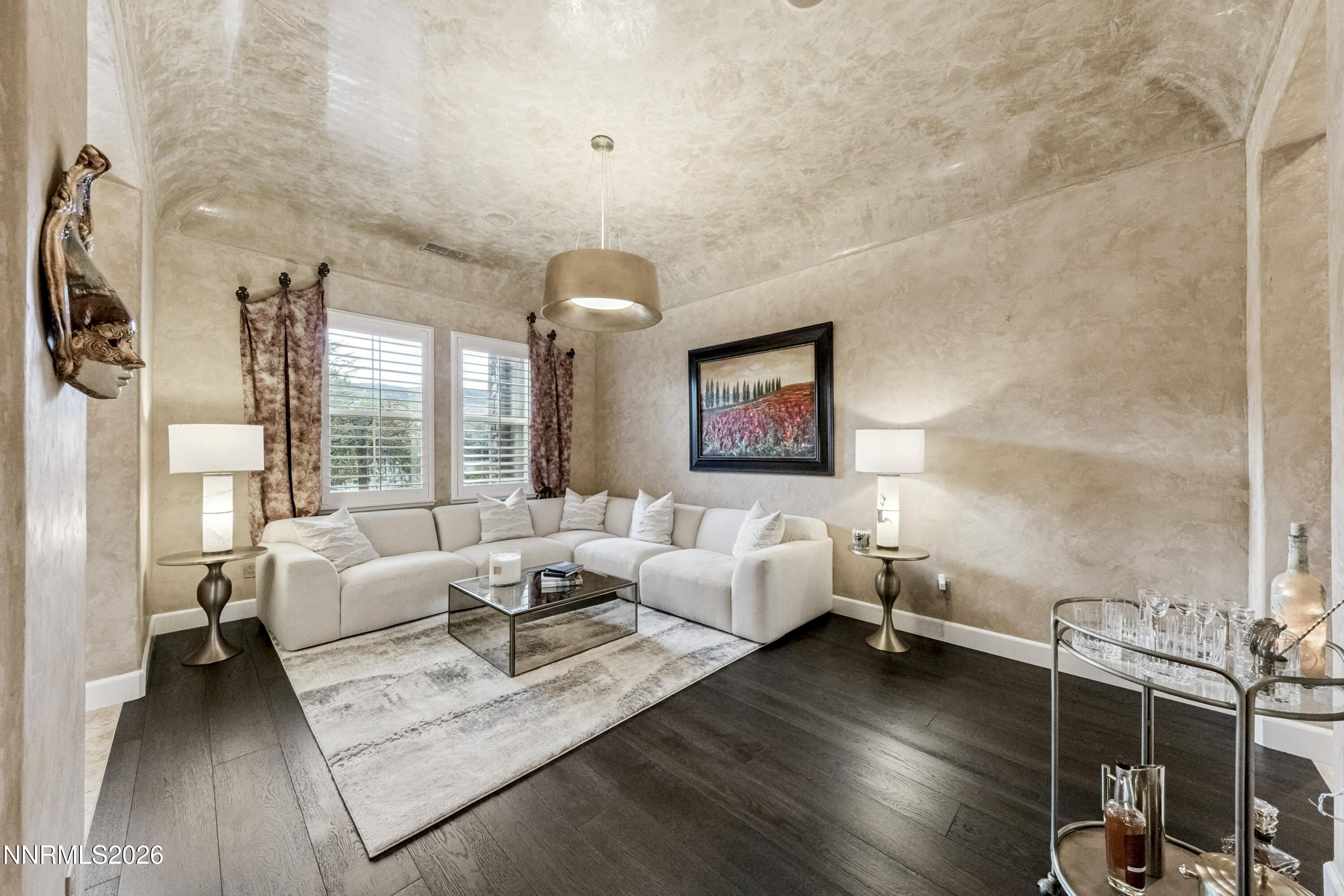 15020 Napoleon Drive Reno, NV 89511 - Photo 9 of 40 8