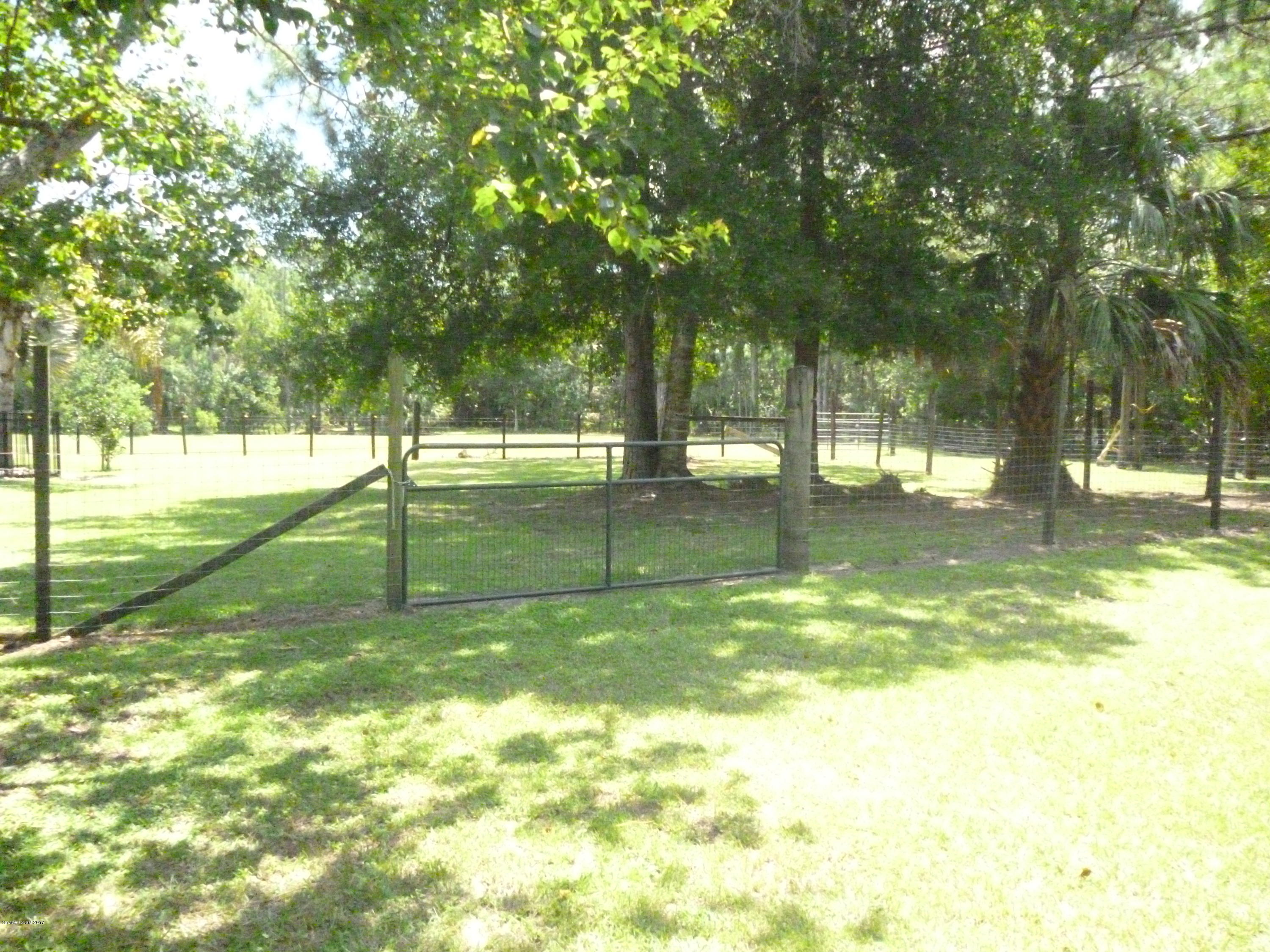 4545 James Road Cocoa, FL 32926 - Photo 20 of 85 P1020174