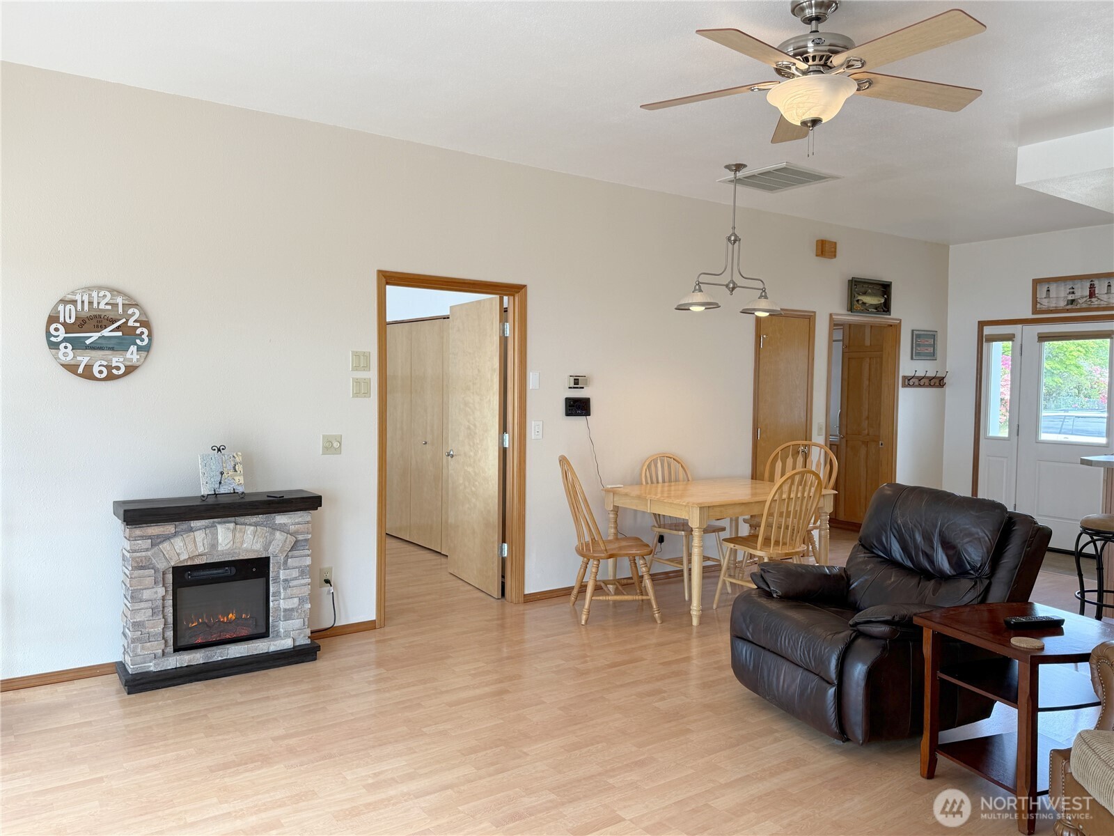 663 Highway 101 Chinook, WA 98614 - Photo 6 of 35