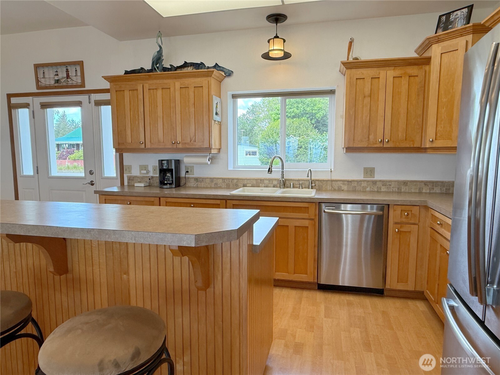663 Highway 101 Chinook, WA 98614 - Photo 10 of 35