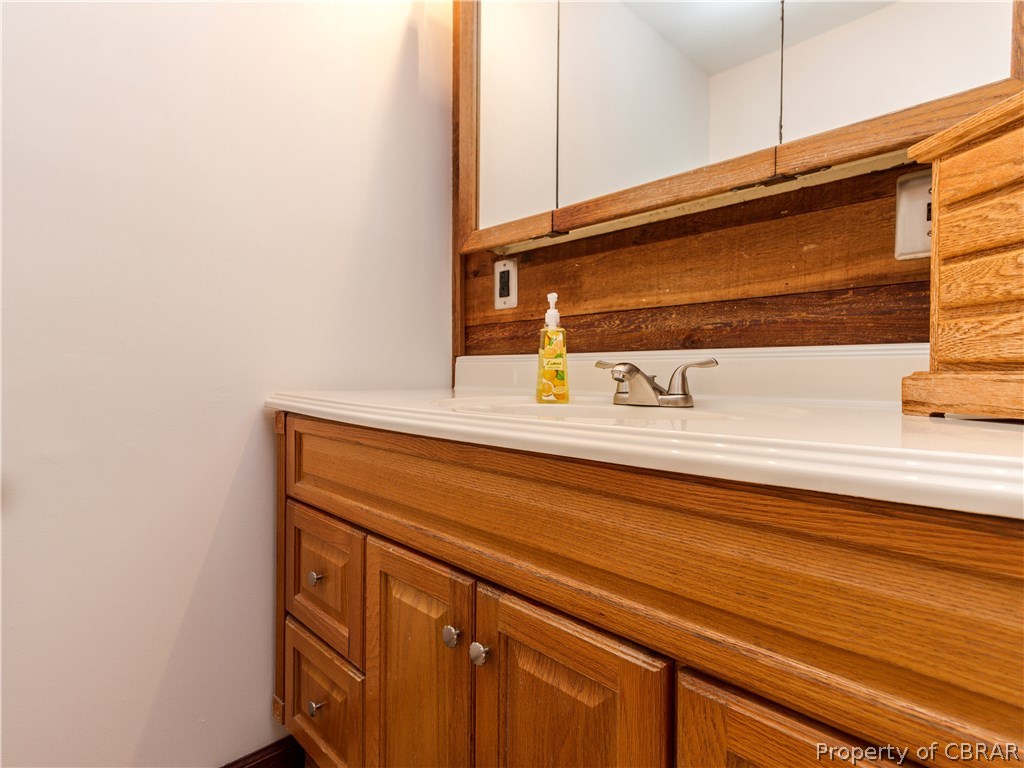 9421 Line Fence Road Hayes, VA 23072 - Photo 19 of 41 Gallery Image 19