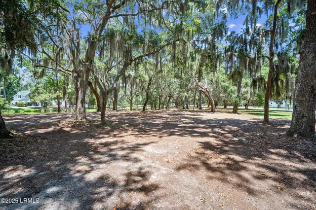 $1,240,000 | 106 Coosaw Club Drive, Beaufort, SC 29907