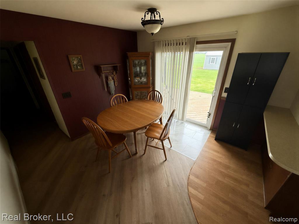 3412 South Reese Road Reese, MI 48757 - Photo 3 of 17