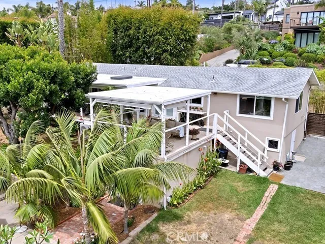 an aerial view of a house with balcony