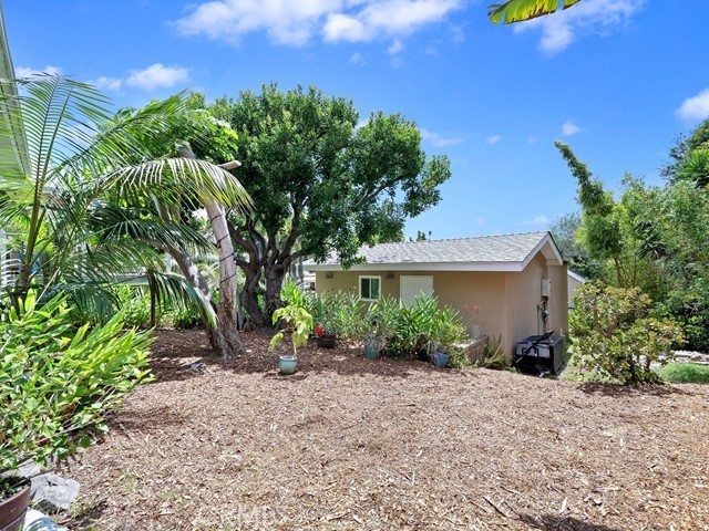 1570 Burgundy Road Encinitas, CA 92024 - Photo 28 of 47 a view of a house with a street