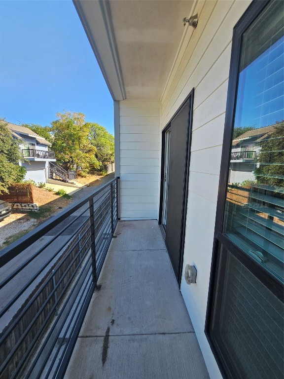 2220 Webberville Road, Unit 310 Austin, TX 78702 - Photo 27 of 39 a view of balcony