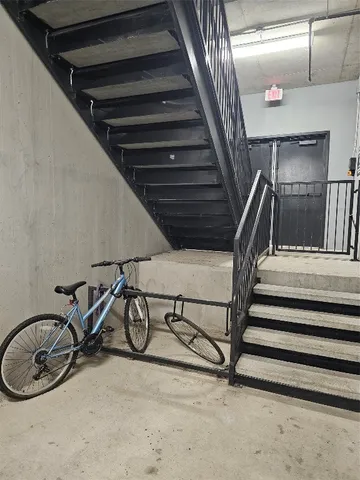 $2,200 | 2220 Webberville Road, Unit 310, Austin, TX 78702