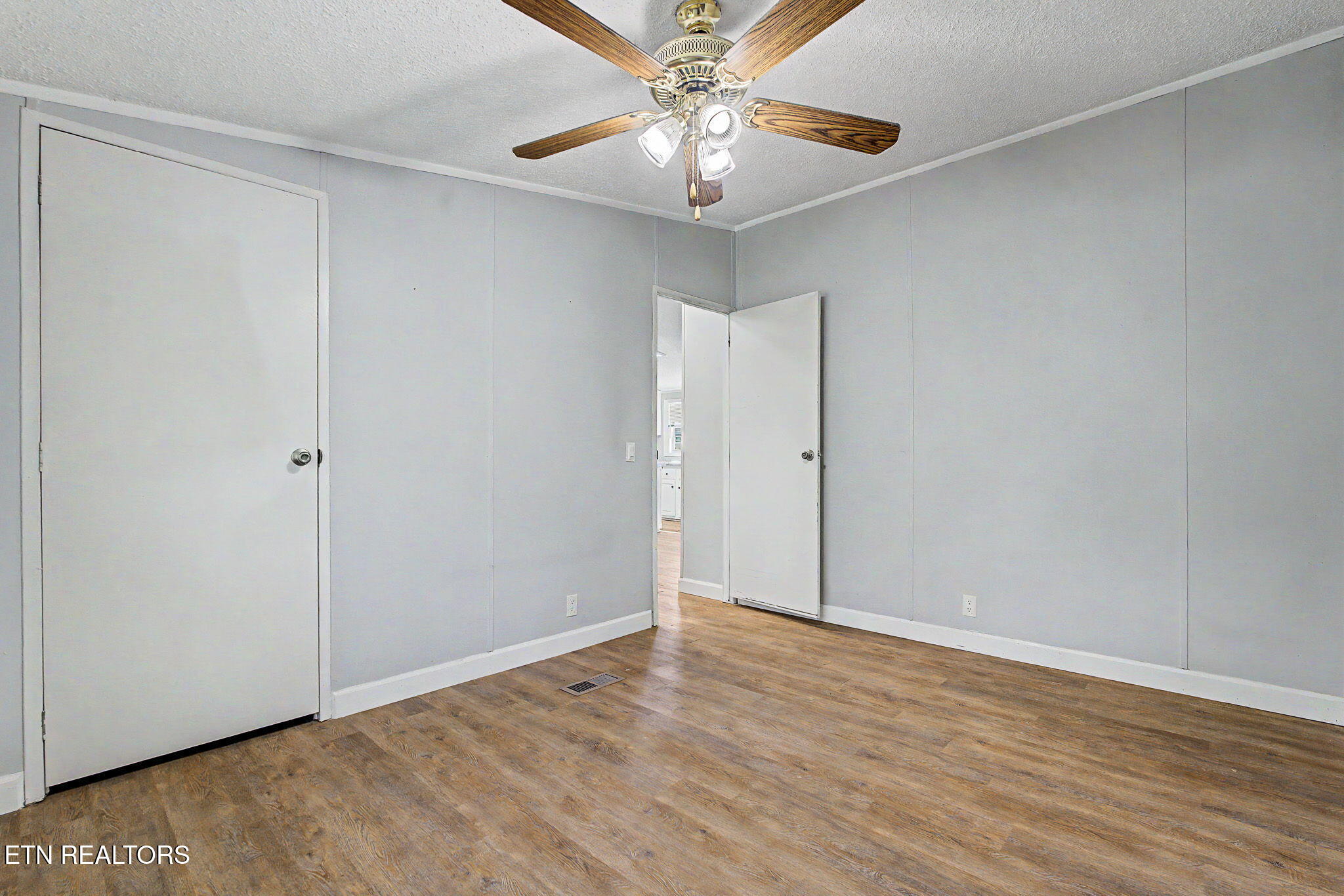 1508 Ingram Heights Road Talbott, TN 37877 - Photo 18 of 27 Bedroom 2