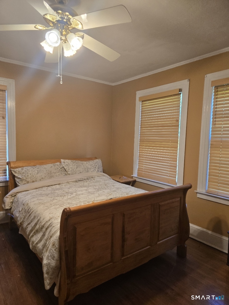 197 Ridgefield Street Hartford, CT 06112 - Photo 20 of 23 Bedroom