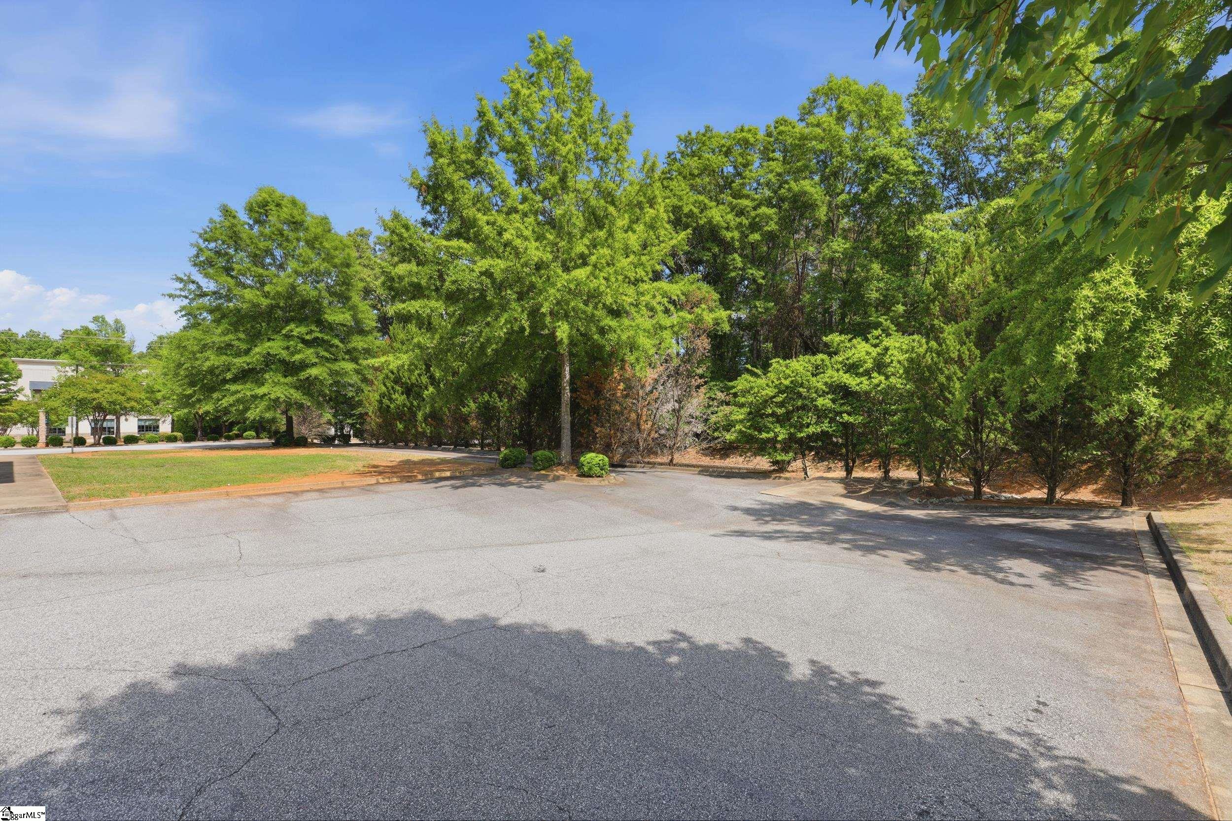 142 Mall Connector Road Greenville, SC 29607 - Photo 12 of 27