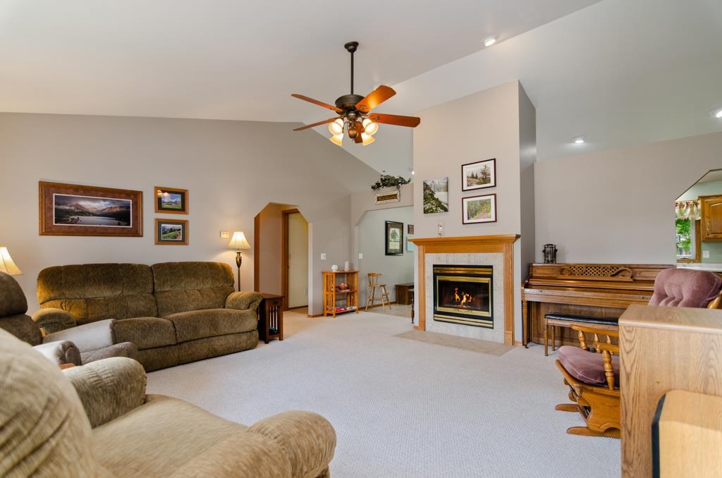 1280 Swan Ridge Trail De Pere, WI 54115 - Photo 4 of 54